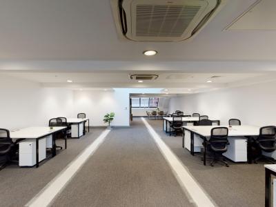 wizu-workspace-park-place-03062025-155639_thumb Wizu Meeting Space